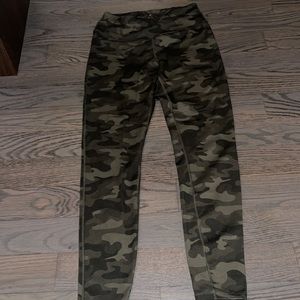 Danskin camouflage leggings. Size M
